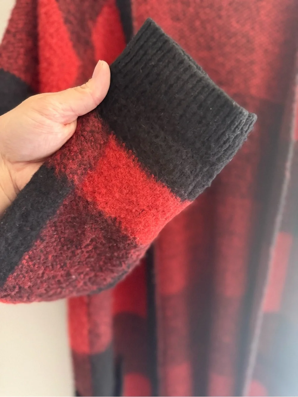 Lucky Brand Woman’s Black Red Buffalo Plaid Cardigan Sweater SZ M Long Pockets - Picture 6 of 10